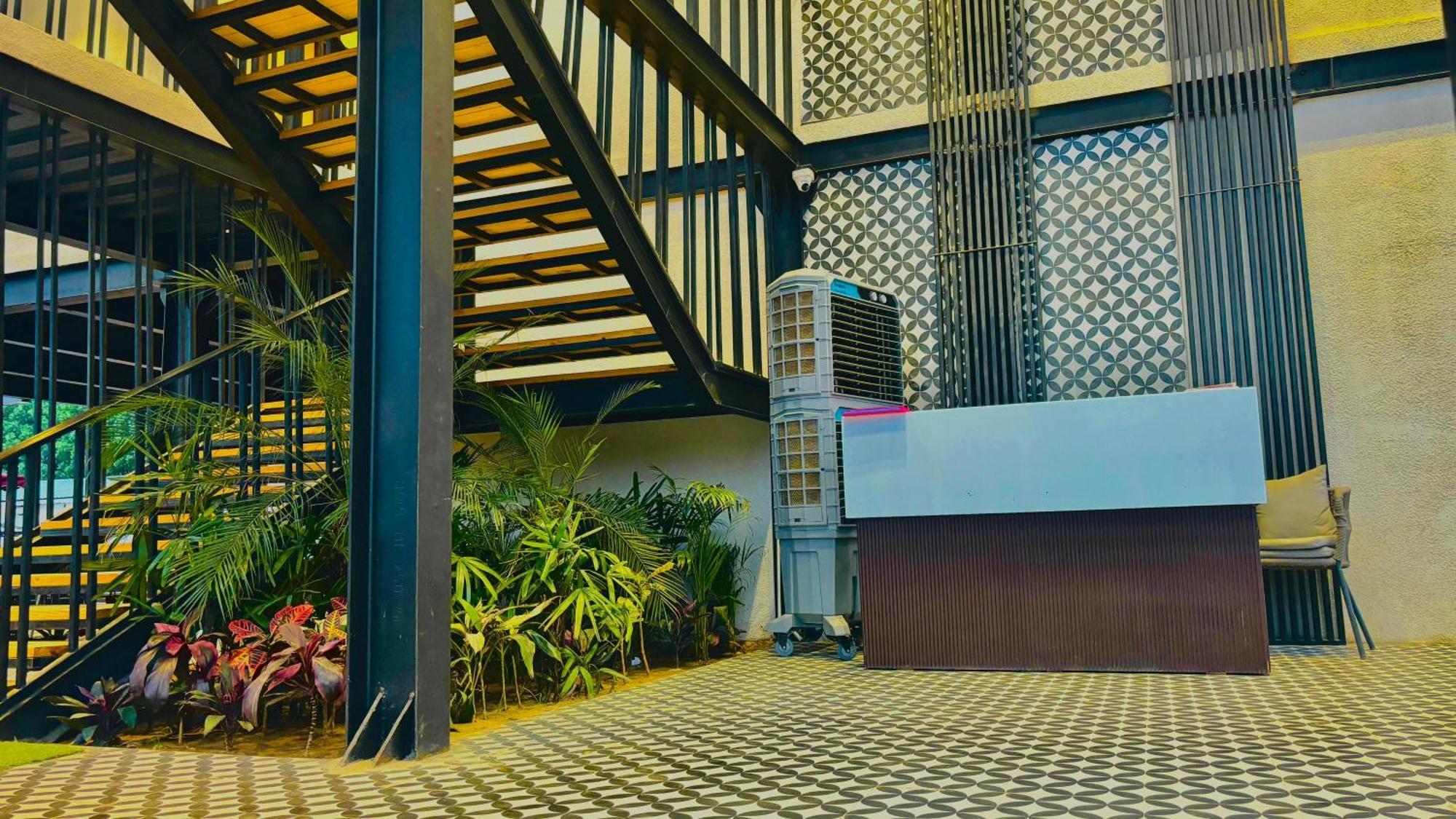 Vintclub Resort Lucknow Exterior photo