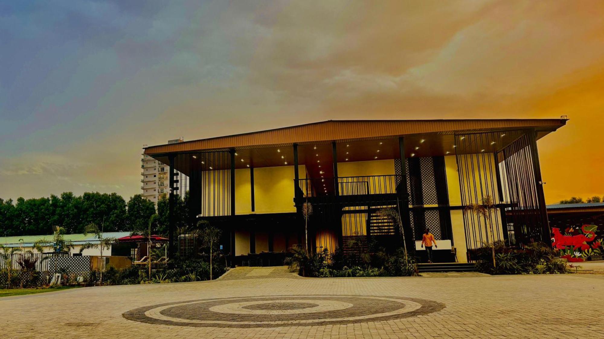 Vintclub Resort Lucknow Exterior photo