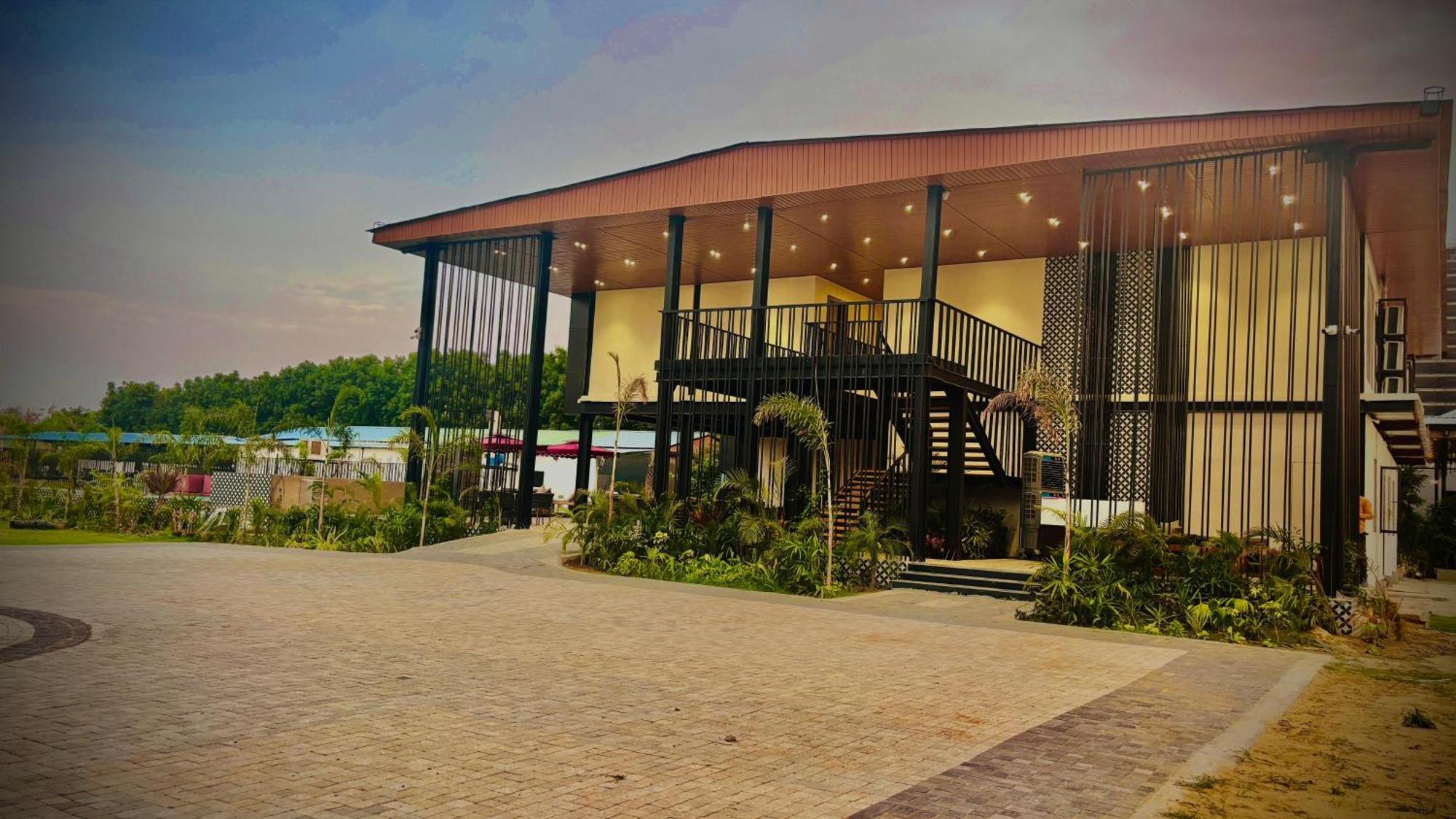 Vintclub Resort Lucknow Exterior photo